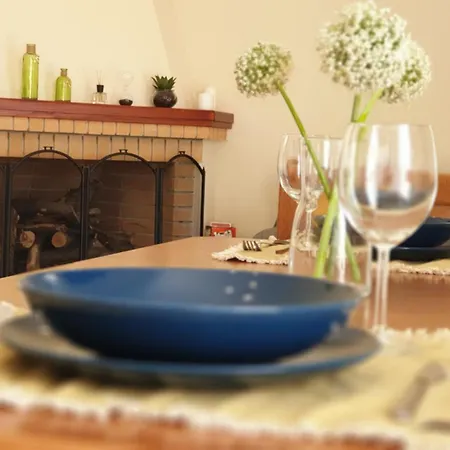 アパート Theyellow House Fully Equipped 2br Andipáta