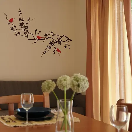 Theyellow House Fully Equipped 2br Apartment *